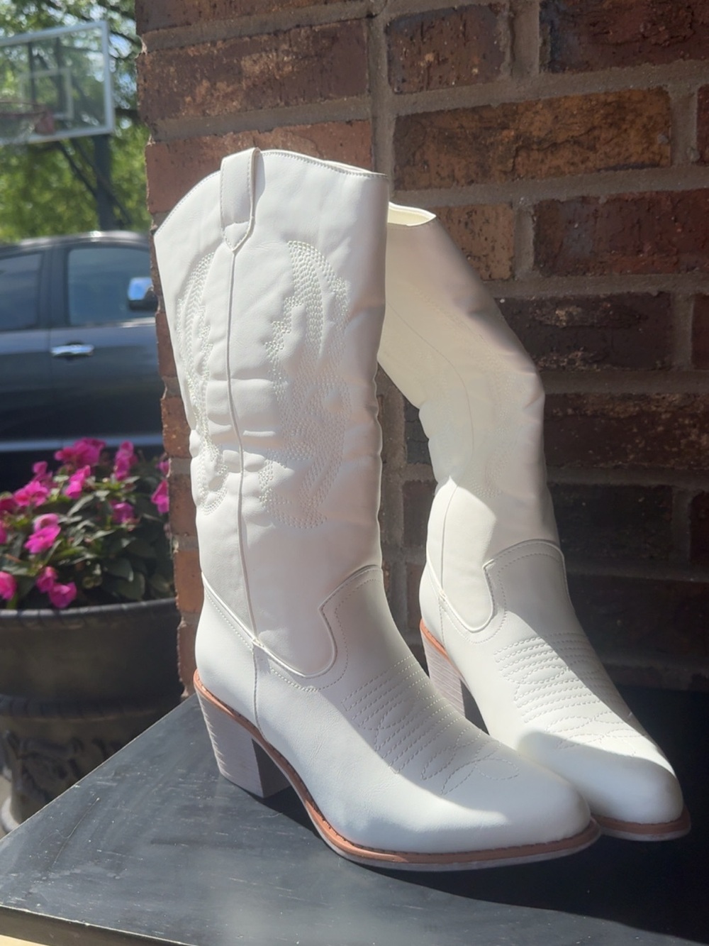 Women’s White Western Cowboy Boots - Classic Tall Shaft
